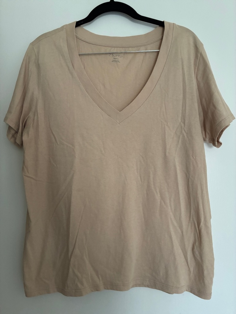 NWOT Z Supply Short Sleeve V-Neck Tee in Tan
